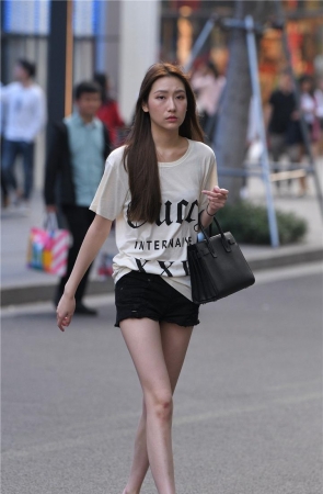 长腿美女3A285[264M]