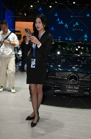 奔驰黑丝高端销售主播 [19P]