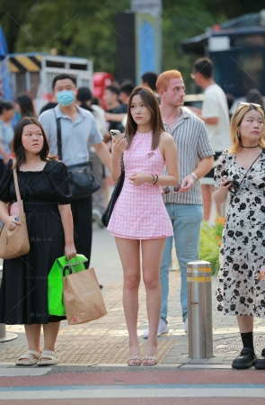 美腿小姐姐