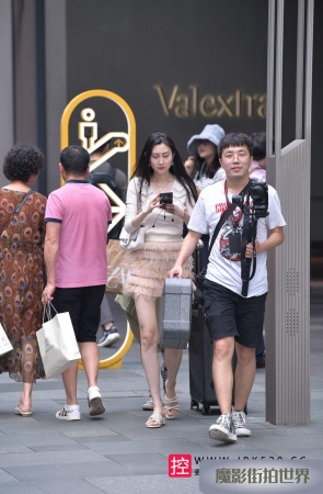 丰满的美腿美女3A3393[318M]