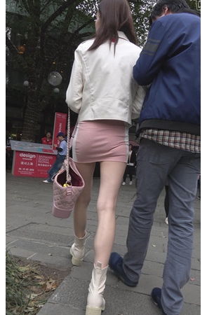 粉色包臀裙红唇美女美女