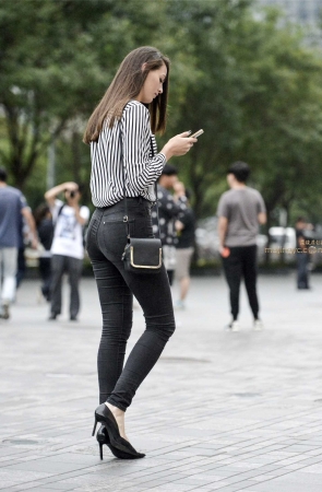 牛仔裤显美臀（2017-1-29-10P）